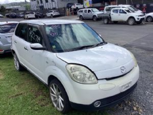 Mazda Verisa DC 2WD 01/04 on