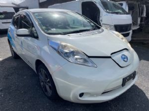 Nissan Leaf ZE0 2011-2016