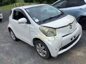 Toyota iQ KGJ10 2008-2015