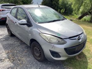 Mazda Mazda2 DE 2007-2014