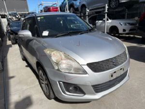 Suzuki Swift ZC72S 2010-2017