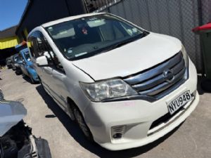 Nissan Serena C26 2010-2014