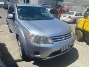 Mitsubishi Outlander CW5W 2006-2012