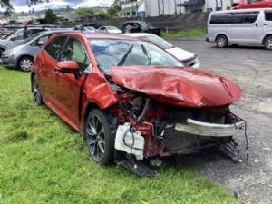 Toyota Corolla ZWE211