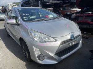 Toyota Aqua NHP10 2015-2017