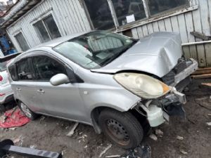 Nissan Note E11 2005-2008