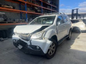 Isuzu MU-X UCS85 2012-2017