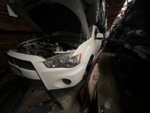 Mitsubishi Outlander CW5W 2006-2012