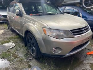 Mitsubishi Outlander CW5W 2003-2005