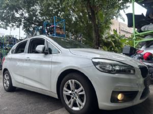 BMW 216D F45