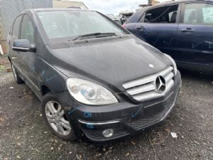Mercedes-Benz B Class B180