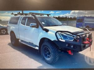 Isuzu D Max TFR85 2017-->