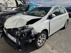 Toyota Corolla ZRE182