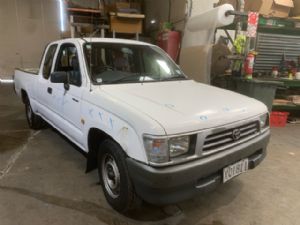 Toyota Hilux RZN154 10/97-02/05