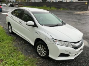 Honda Grace GM4