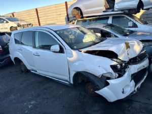 Mitsubishi Outlander CW5W 2006-2012