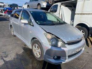 Toyota Wish ZNE10G 2003-2009