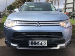 Mitsubishi Outlander GG2W Hybrid