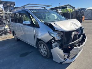 Nissan Serena C26 2010-2014