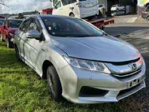 Honda Grace GM4