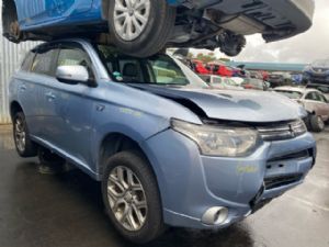 Mitsubishi Outlander GG2W Hybrid