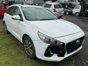 Hyundai i30 AH381