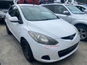 Mazda Mazda2 DE 2007-2014