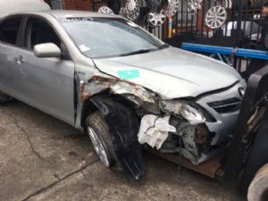 Toyota Camry AHV40 01/10>
