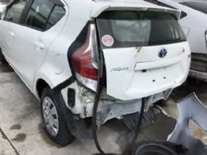 Toyota Aqua NHP10 2015-2017