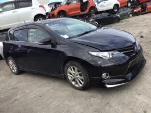 Toyota Auris ZRE186