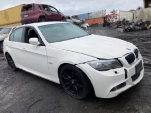 BMW 3 Series  325I E90