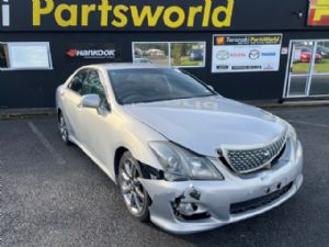 Toyota Crown GRS200 2008-2012