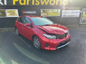 Toyota Auris NZE181