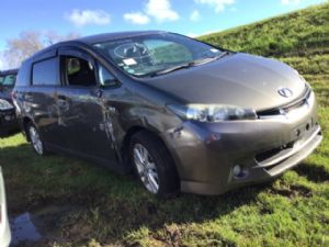 Toyota Wish ZGE20