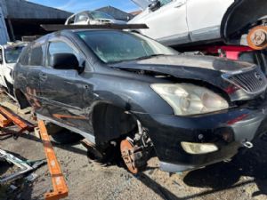 Toyota Harrier ACU30