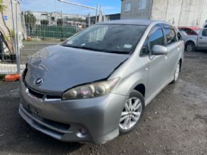 Toyota Wish ZGE20