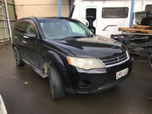 Mitsubishi Outlander CW5W 2006-2012