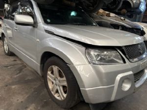 Suzuki Escudo TD54W