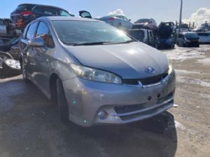 Toyota Wish ZGE20