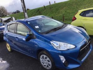 Toyota Aqua NHP10 2015-2017