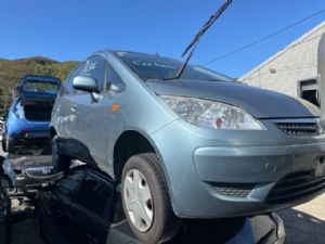 Mitsubishi Colt Plus 2008-2012 Facelift