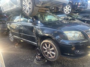 Toyota Avensis AZT251 2003-2009