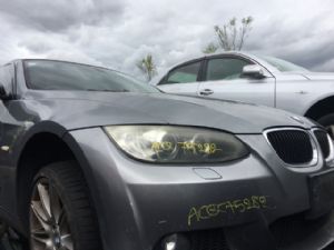 BMW 3 Series  320i E90