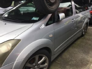 Toyota Wish AE10 2003-2009