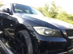 BMW 3 Series  320i E90