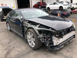 Lexus LS460 USF40
