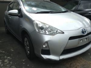 Toyota Aqua NHP10 2015-2017