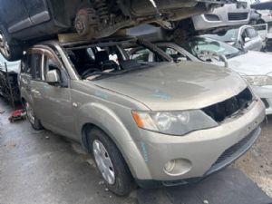Mitsubishi Outlander CW5W 2006-2012