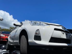 Toyota Aqua NHP10 2011-2015