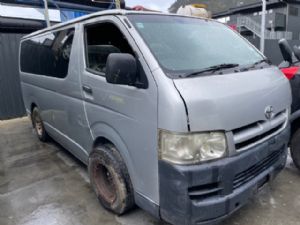 Toyota Hi-ace KDH200 03/05-09/06